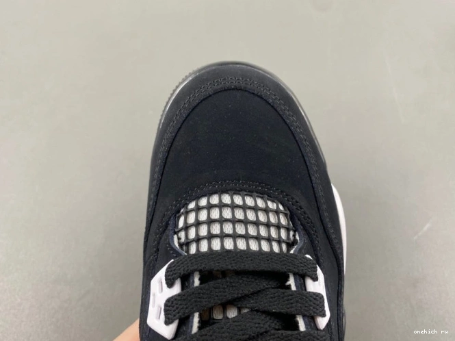 Chep Onekick Jordan Air 4 Retro Thunder FQ8213-001 White 0817